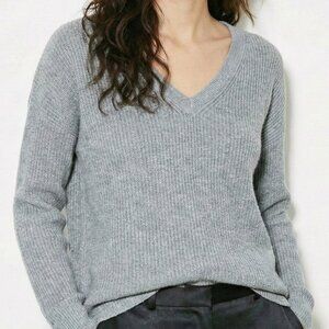 Abercrombie Classic Gray V-Neck Women's Sweater XS